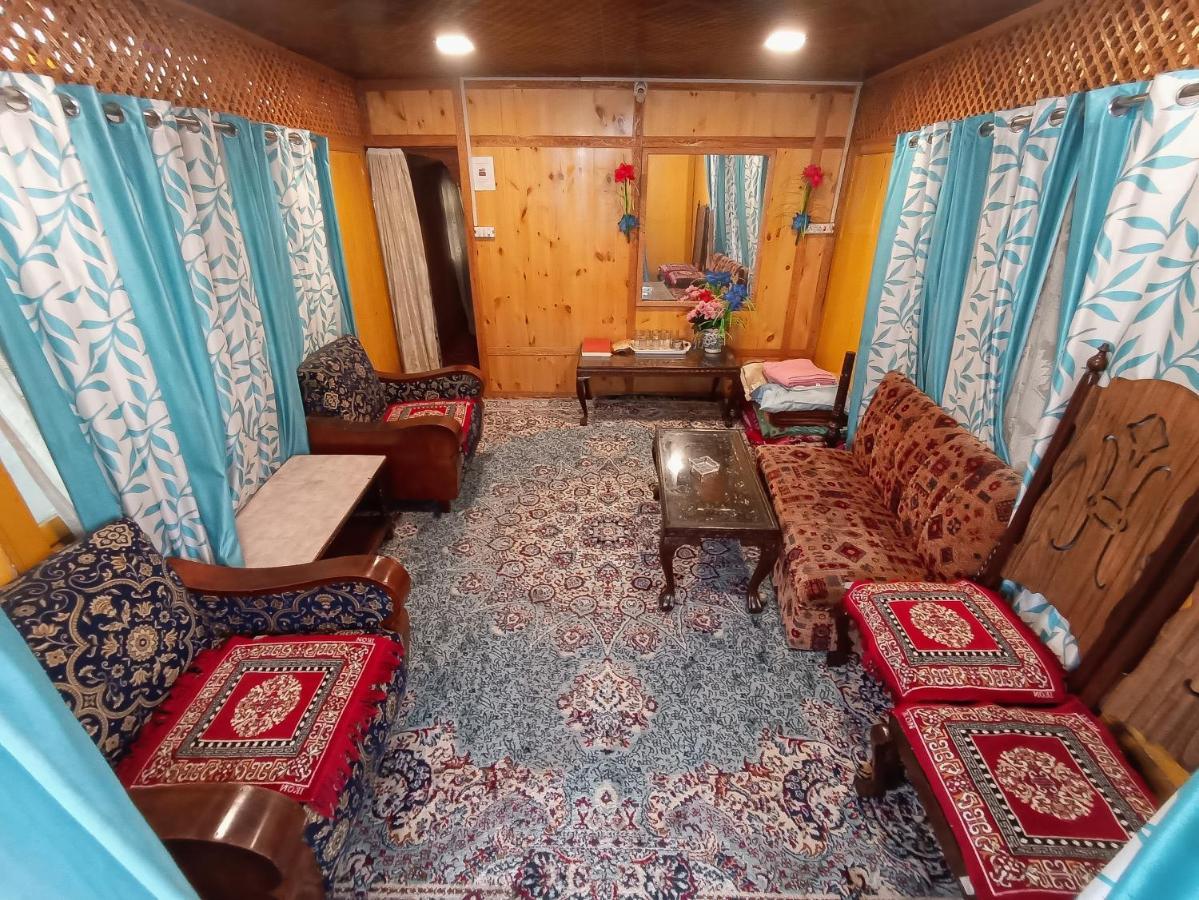 Hb Nancy Group Of Houseboats Hotel Srinagar  Exterior photo
